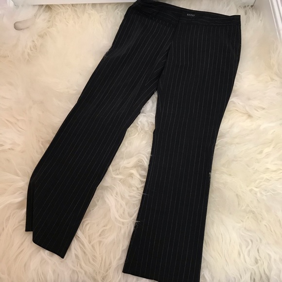 Gucci Pants - Gucci Wool Mid-Rise Pants
